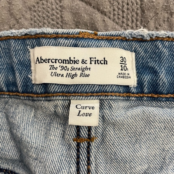 Abercrombie & Fitch curve love the 90’s straight ultra high rise jeans - Picture 2 of 3